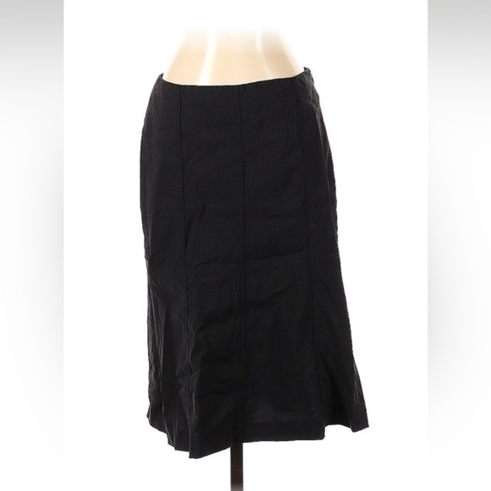 Theory
Size 2 Wool Skirt